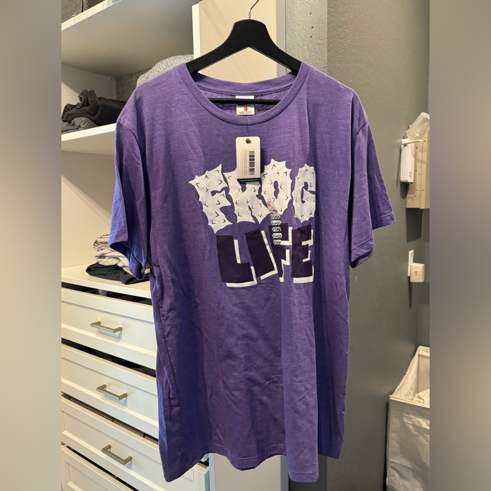 Charlie Hustle Unisex TCU Frog Life Tshirt Purple XL